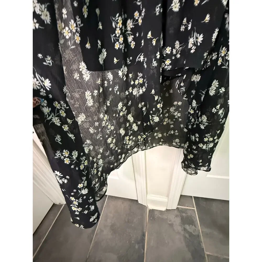 Karl Lagerfeld Floral Hi-Lo Wrap Dress - Size 0 - Picture 8 of 8